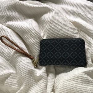 fossil wristlet
